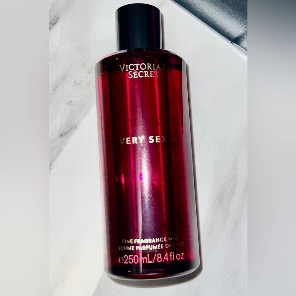 Victoria’s Secret very sexy fine fragrance mist